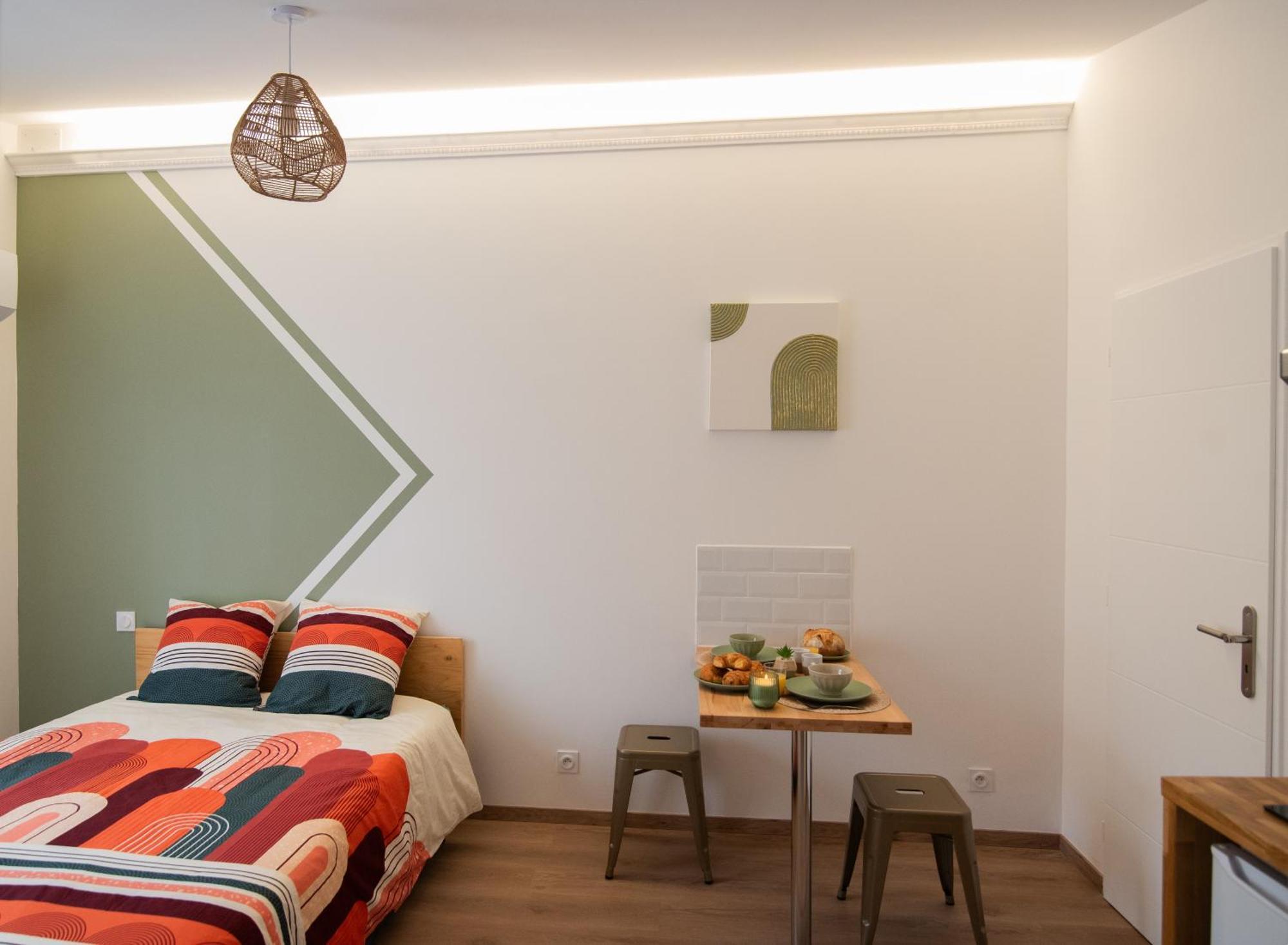 Tout Confort ! Ville, Climatisation, Parking, Wifi, Calme, Tv Carcassonne Exterior photo